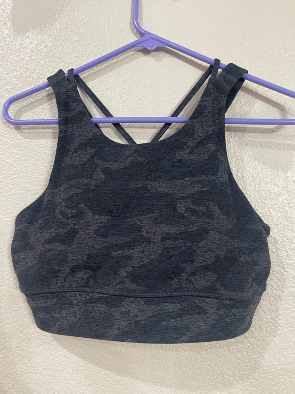 Vuori High-Neck Camo Sports Bra